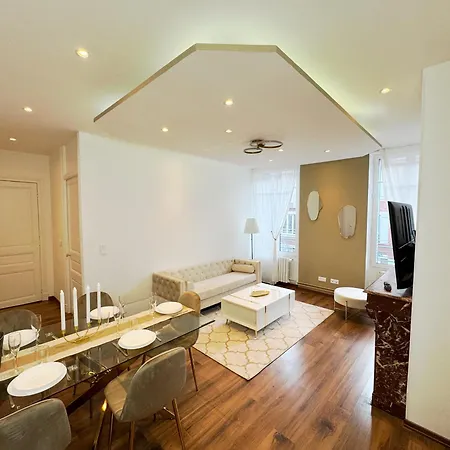 Daire Champagne Haven Elegant In Center *