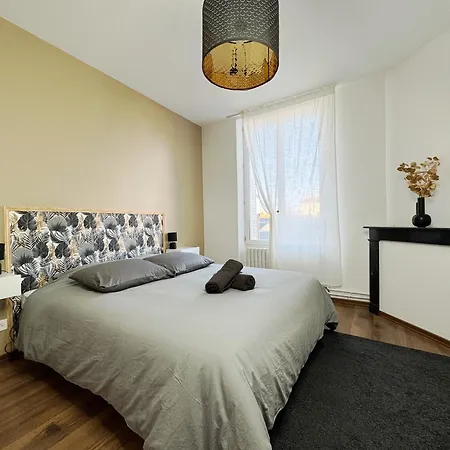 Champagne Haven Elegant In Center