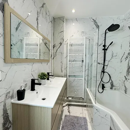 Champagne Haven Elegant In Center Daire *