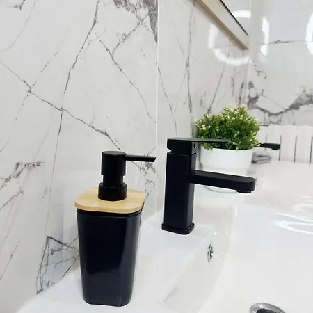 Champagne Haven Elegant In Center 埃佩尔奈